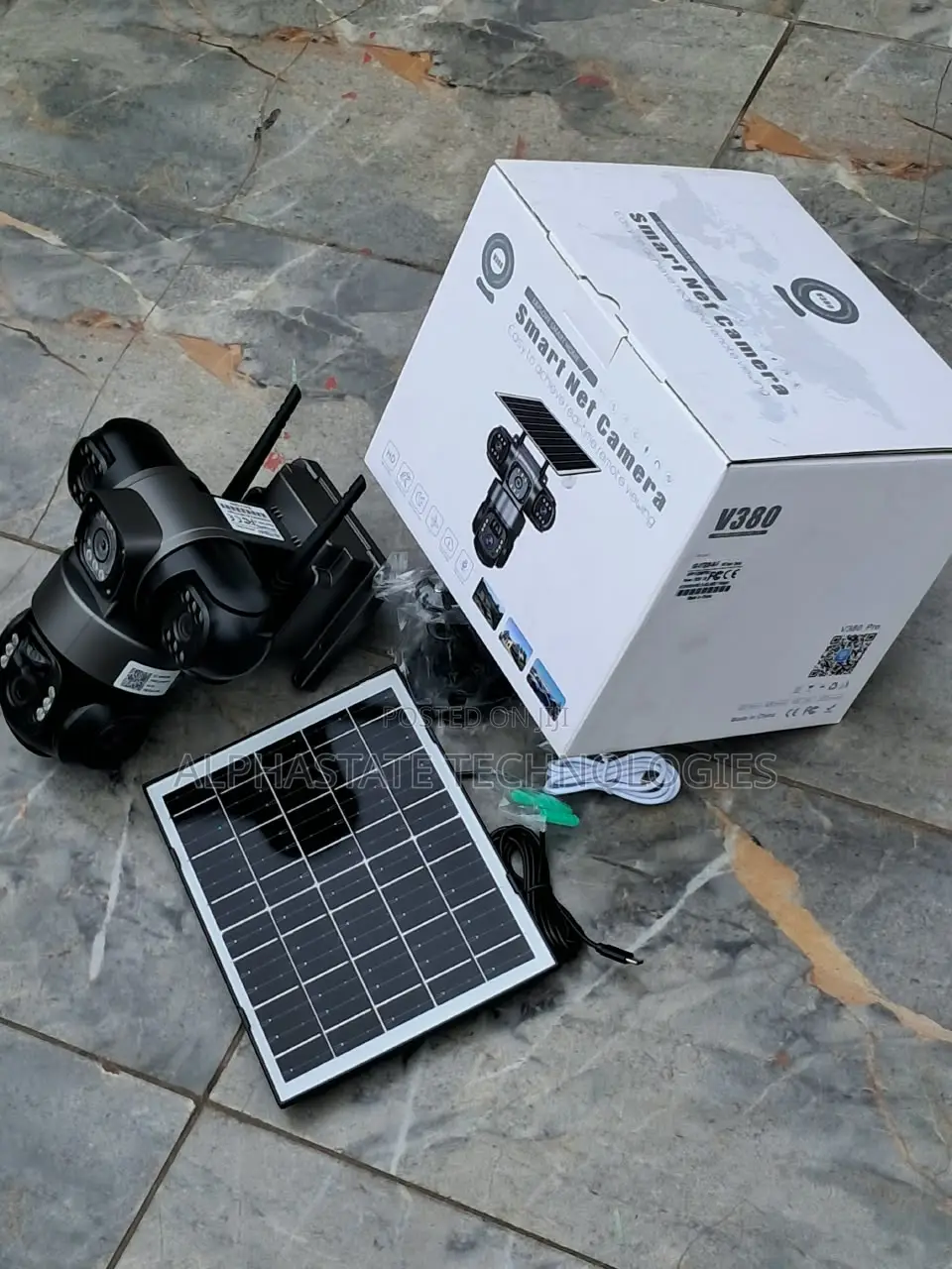 Rechargeable Solar PTZ Camera for Outdoor Surveillance