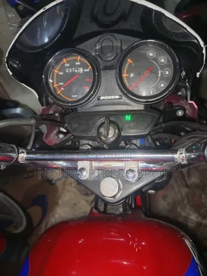 Bajaj Boxer 125 2026 Red