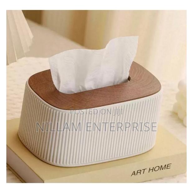 Aesthetic Vertical Striped Tissue Holder - main view