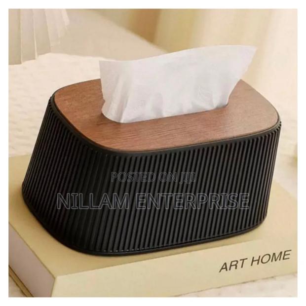 Aesthetic Vertical Striped Tissue Holder - thumbnail 2