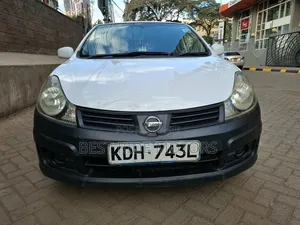 Nissan Advan 2014 White