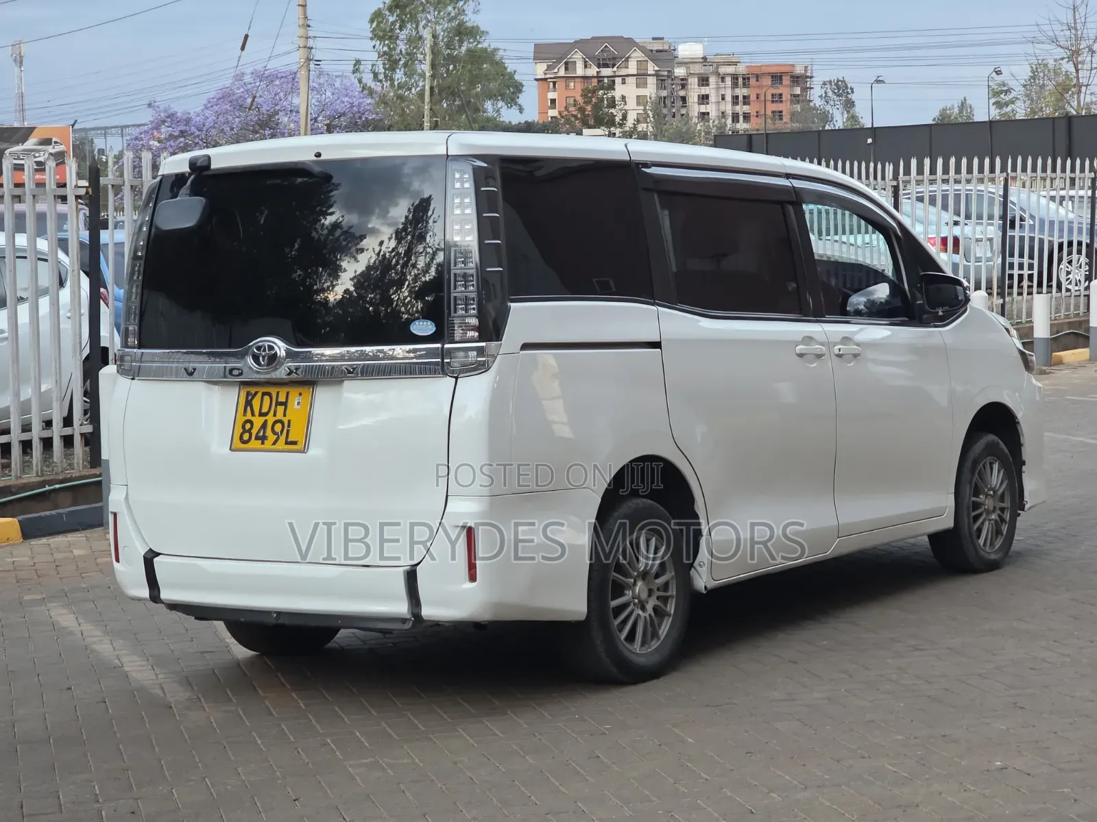 Toyota Voxy 2016 White