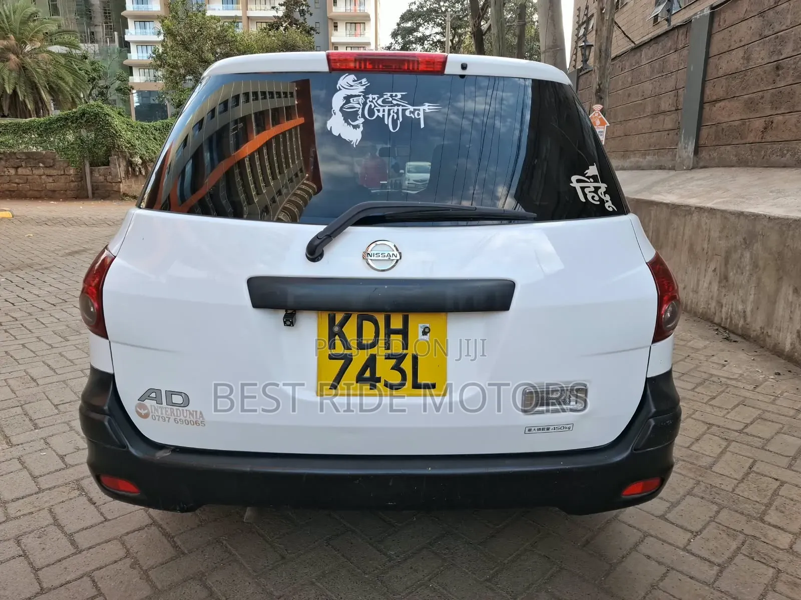 Nissan Advan 2014 White