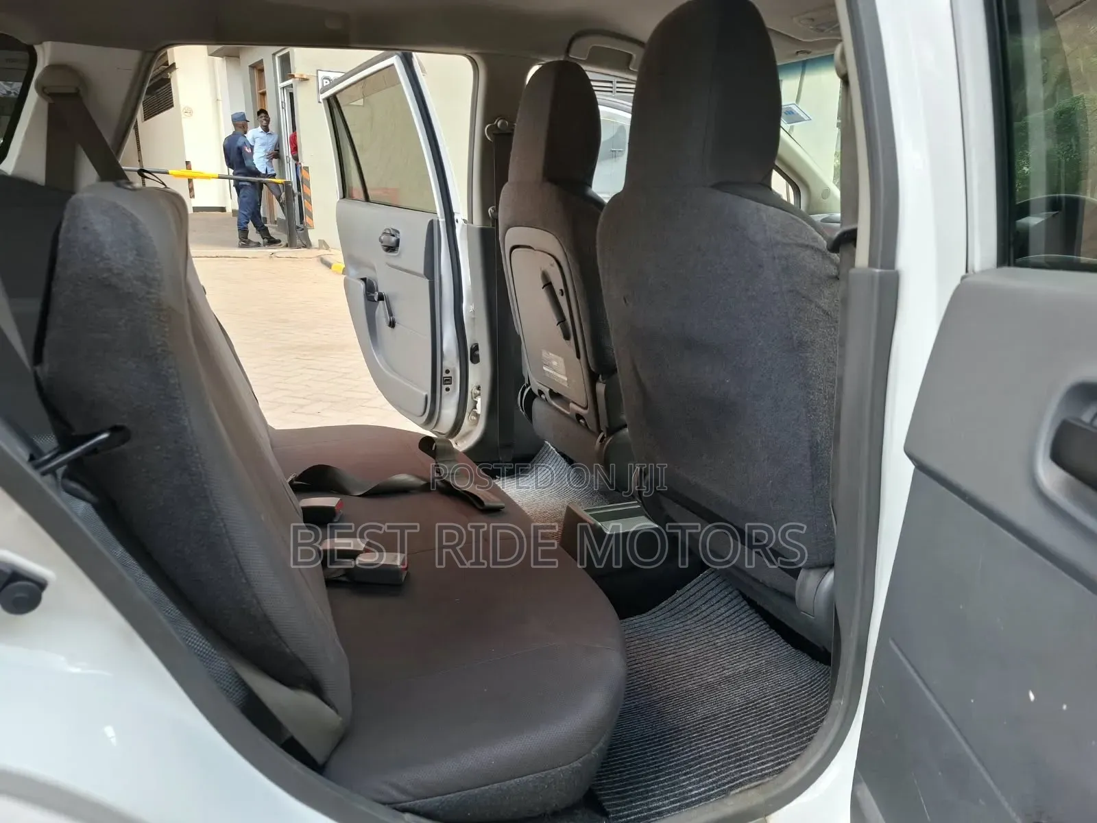 Nissan Advan 2014 White