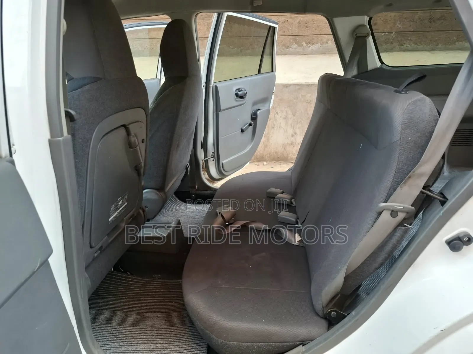 Nissan Advan 2014 White