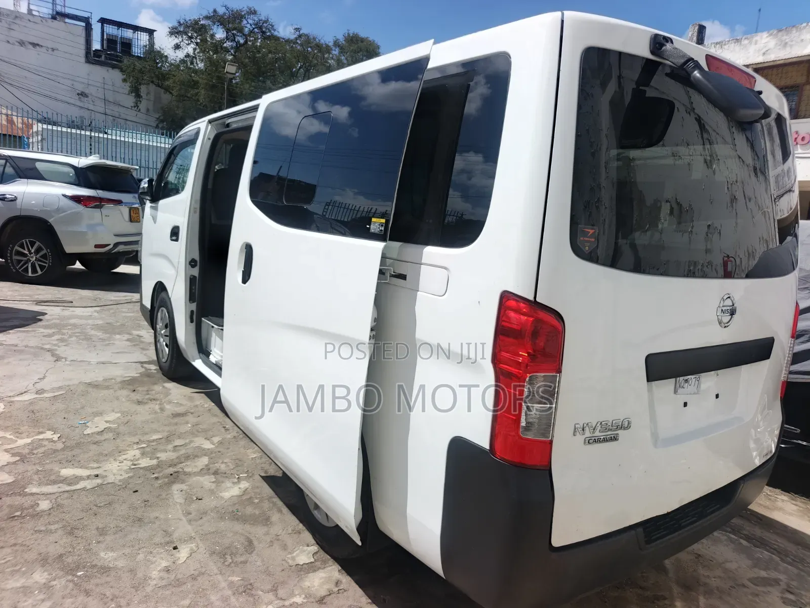 Nissan Caravan (Urvan) 2021