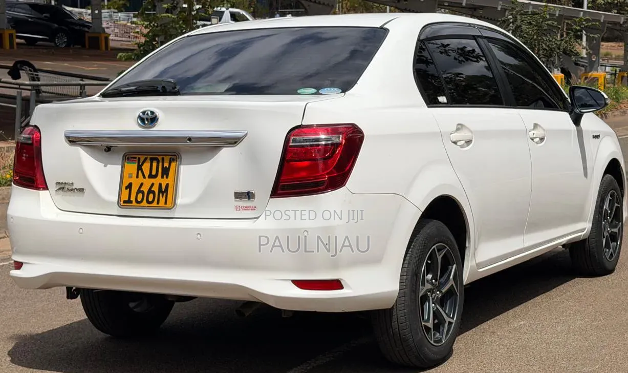 Toyota Axio 2018 White