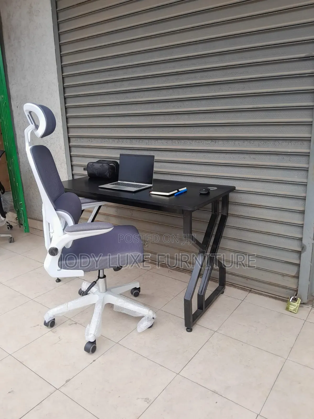 Office Chair Adjustable Headrest and Is White