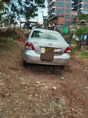 Toyota Belta 2007 Silver