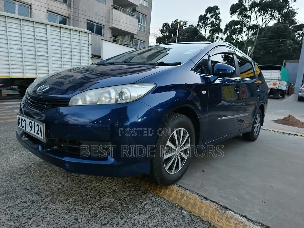 Toyota Wish 2011 Blue