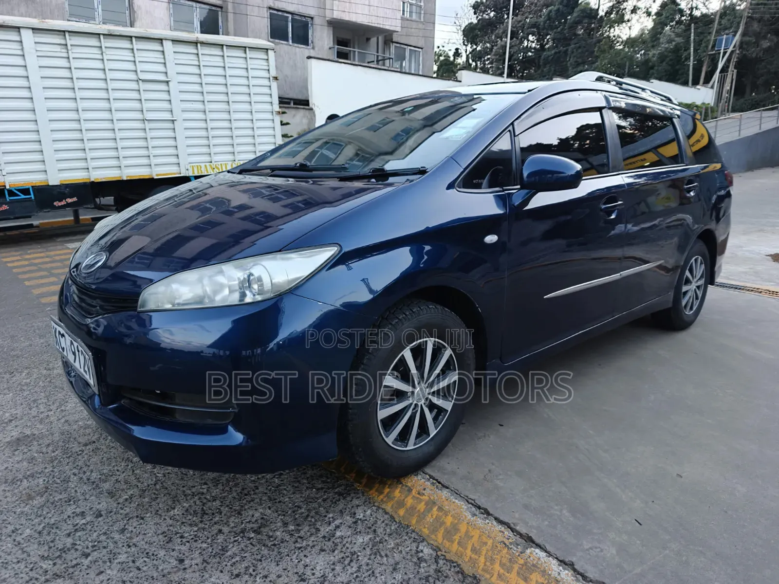 Toyota Wish 2011 Blue