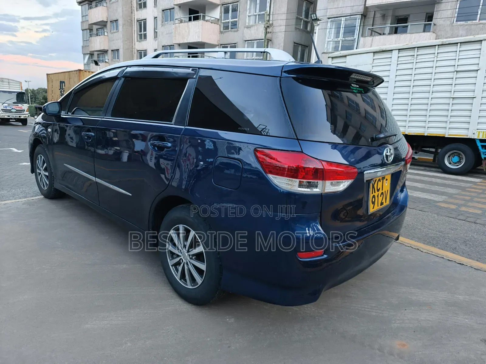 Toyota Wish 2011 Blue