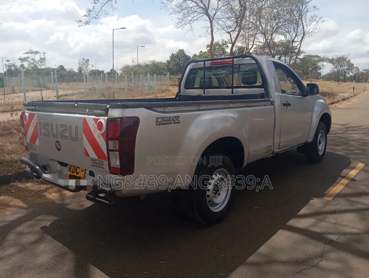 Isuzu D-MAX 2021 Silver