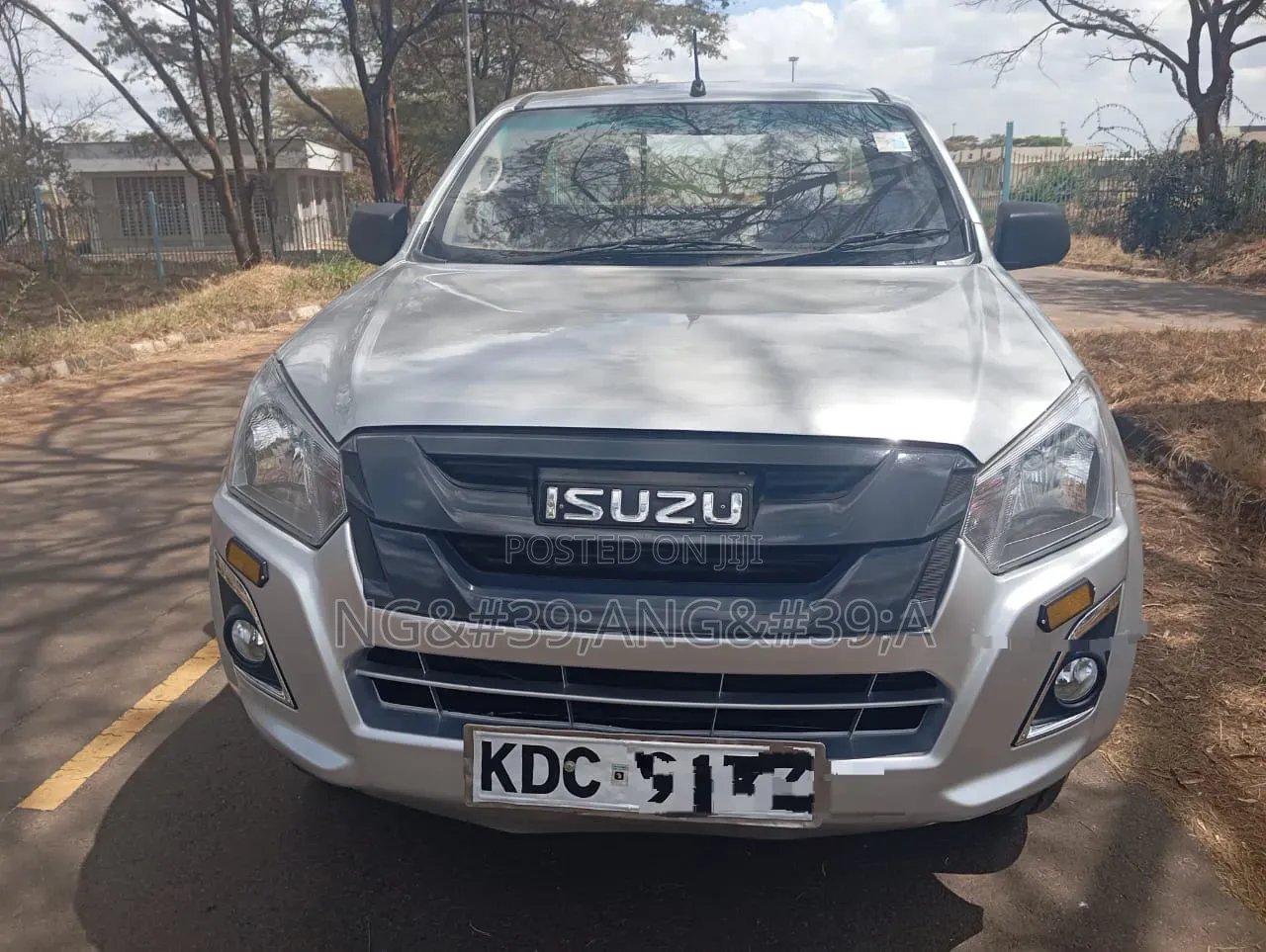 Isuzu D-MAX 2021 Silver