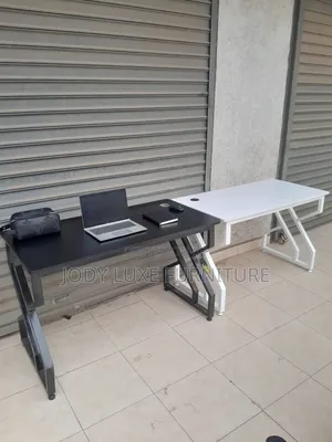 Boss Executive Desk