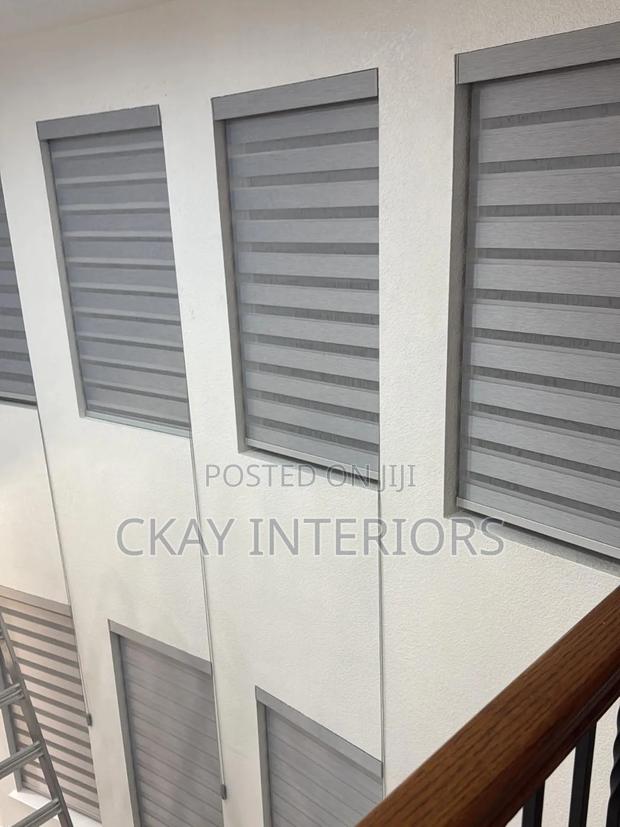Turn Plain Windows Into Elegant Interior Features by Horizontal Blinds - main view