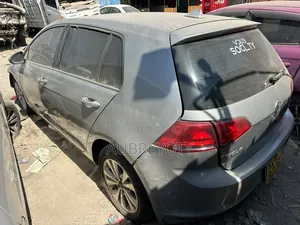 Volkswagen Golf 2014 Silver
