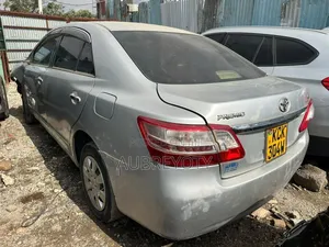 Toyota Premio 2010 Silver