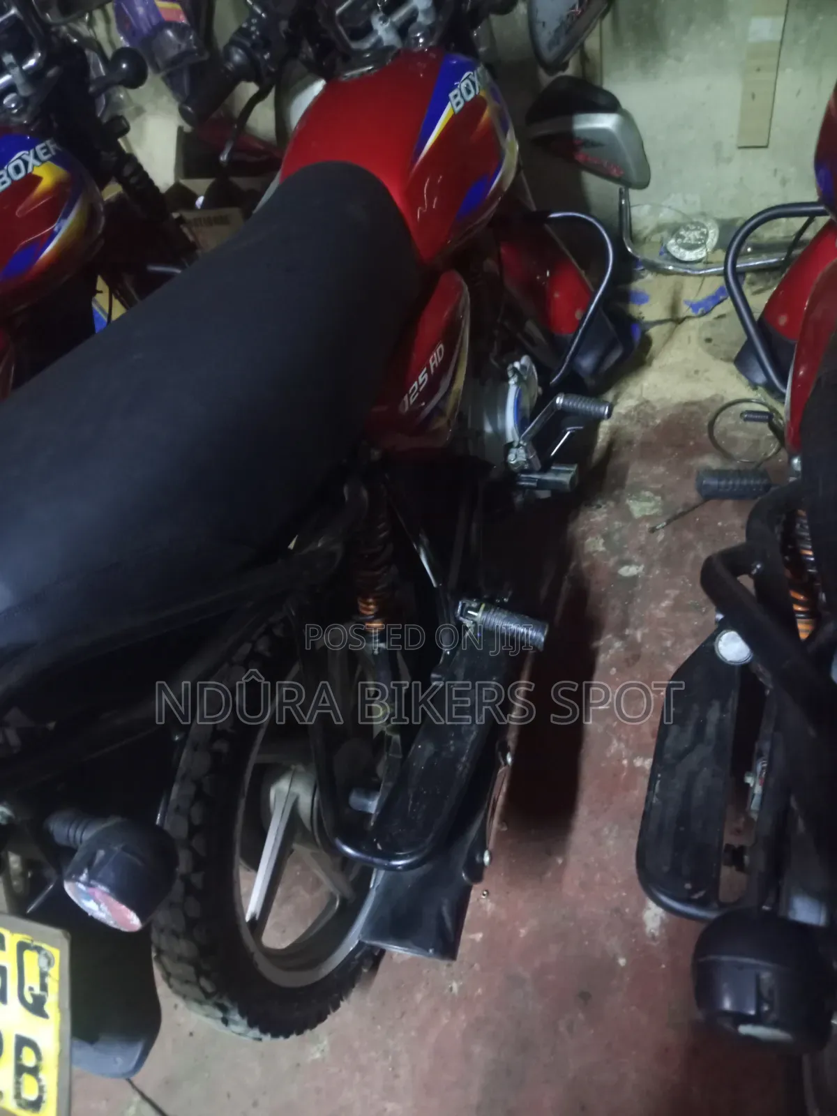 Bajaj Boxer 125 2025 Red