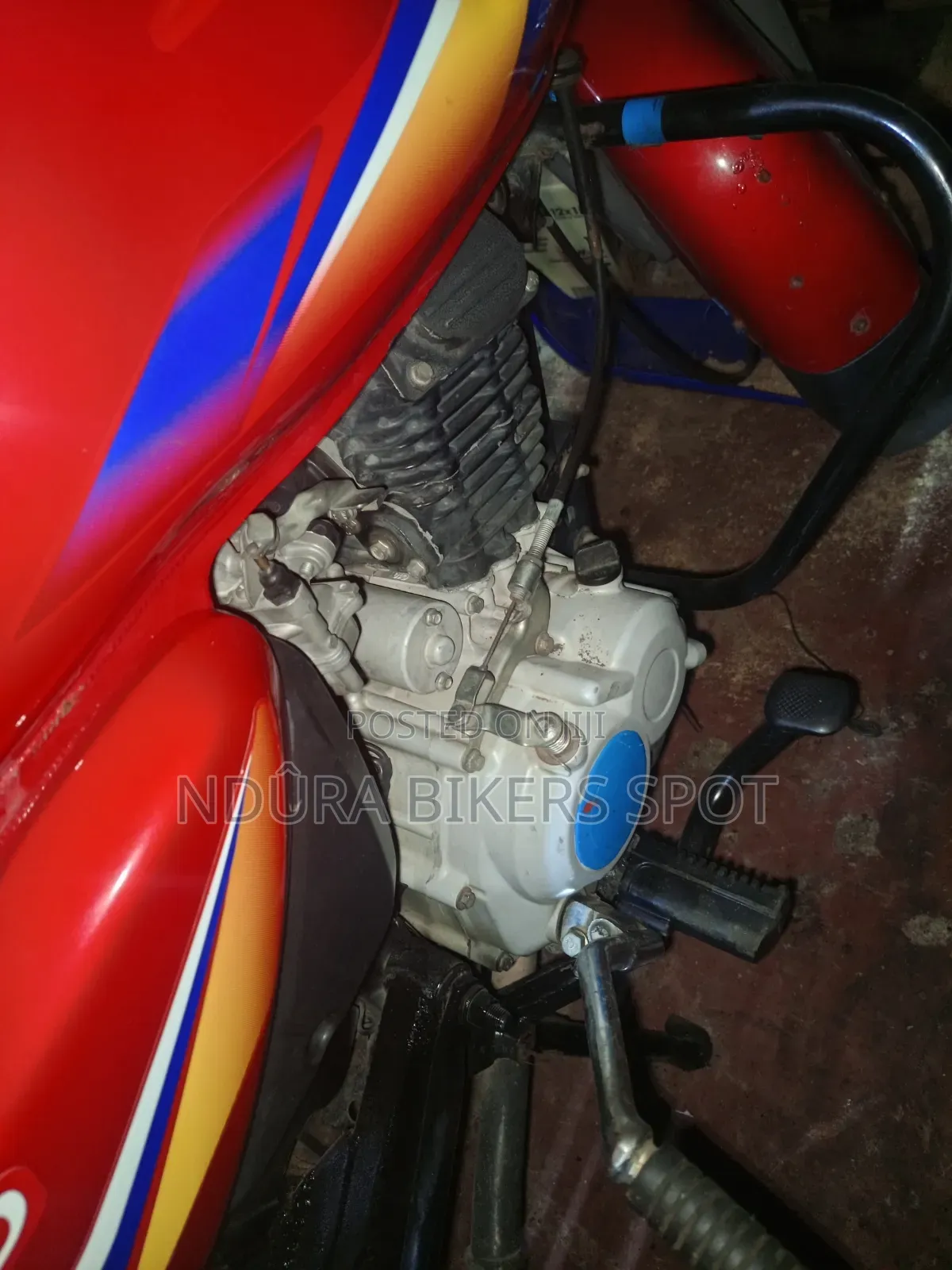 Bajaj Boxer 125 2025 Red