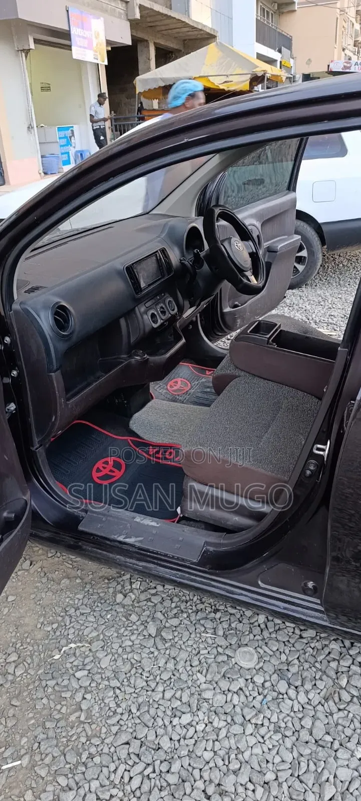 Toyota Passo 2013 Black