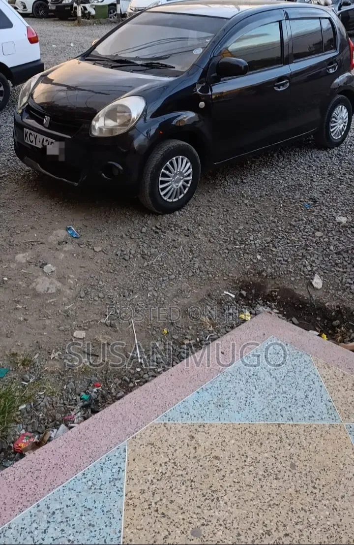 Toyota Passo 2013 Black