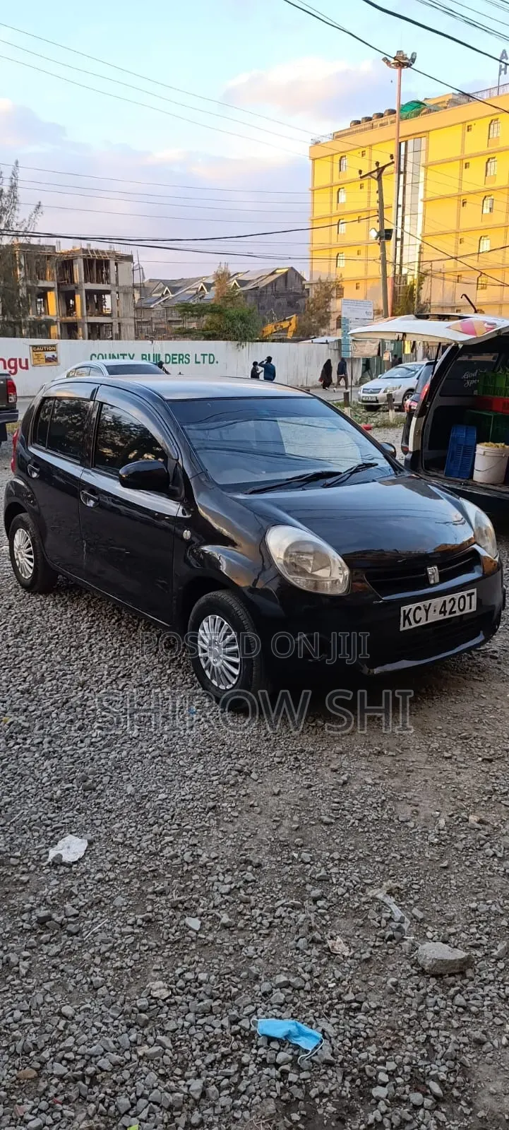 Toyota Passo 2012 Black