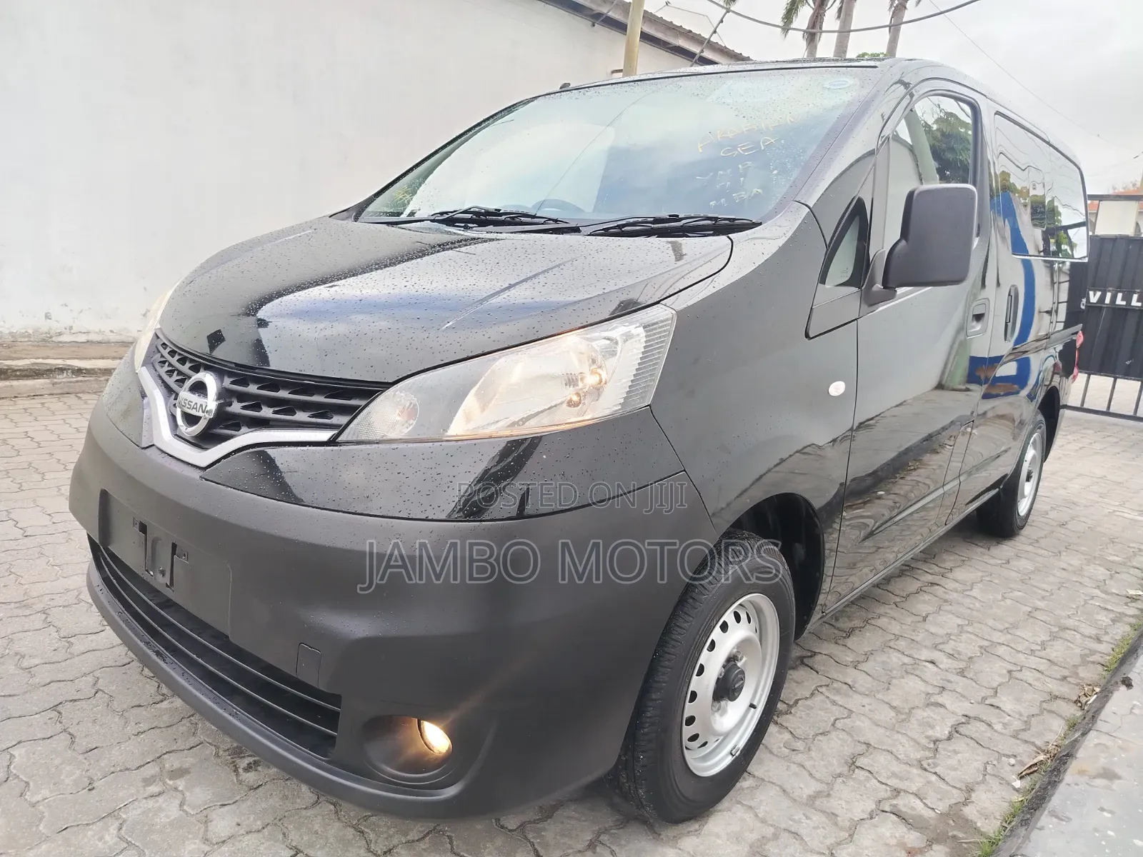 Nissan NV200 2021