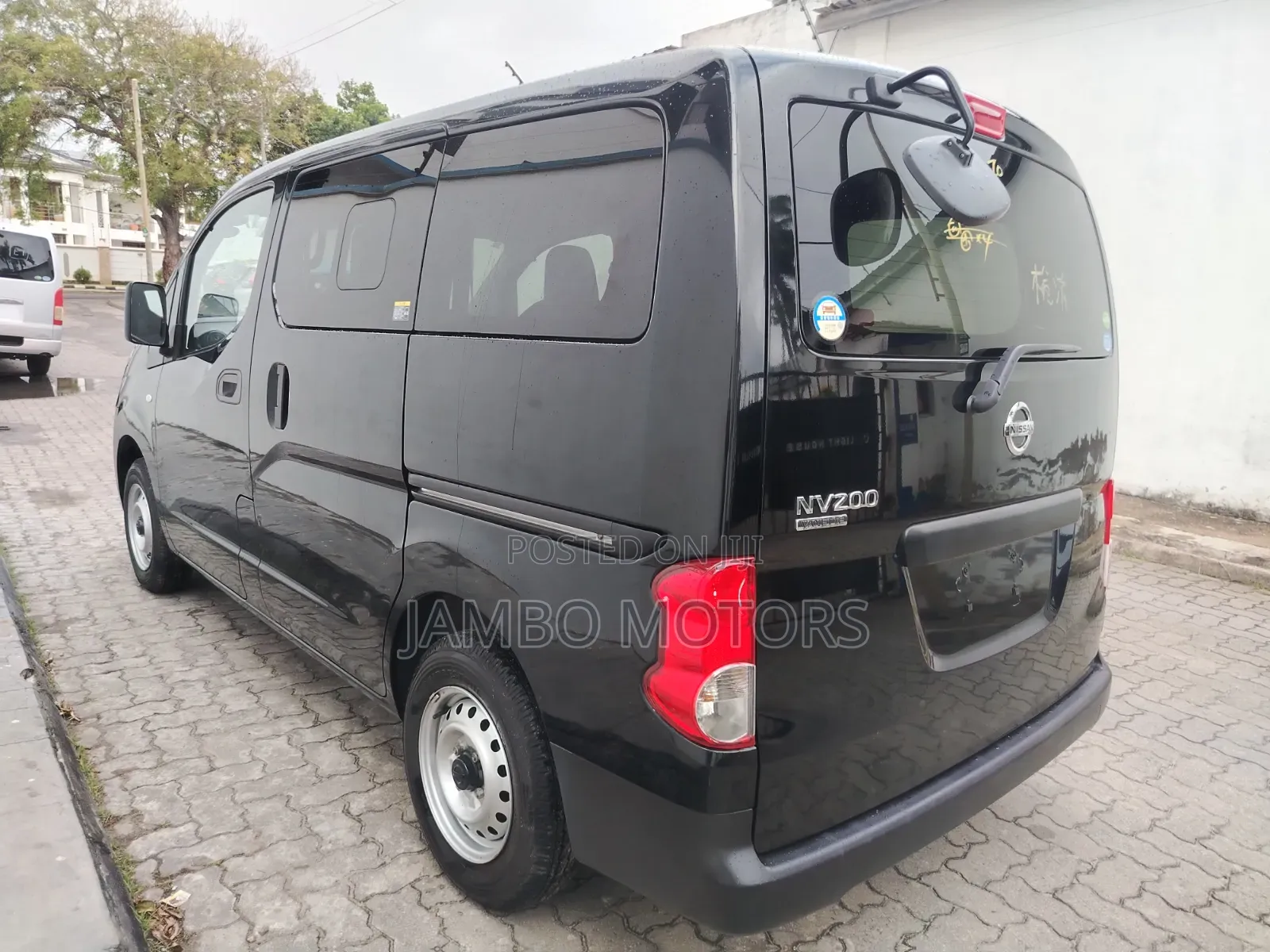 Nissan NV200 2021