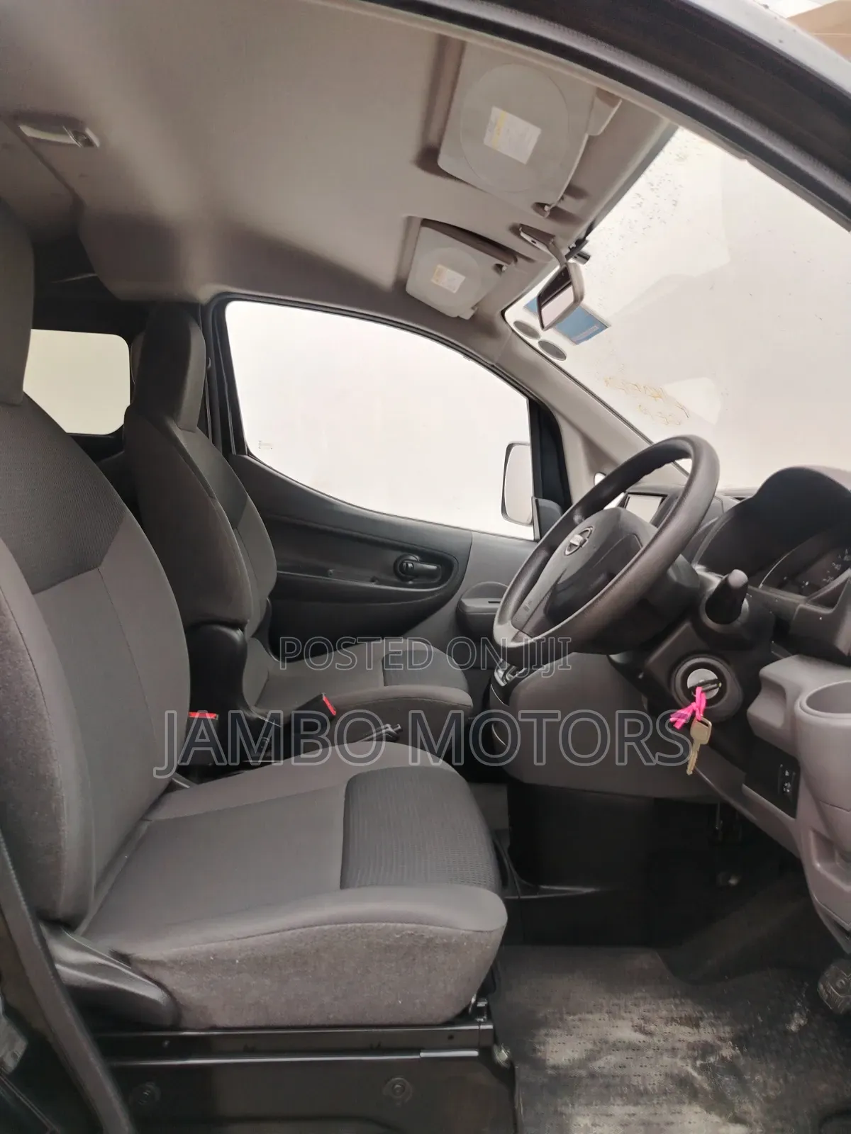 Nissan NV200 2021