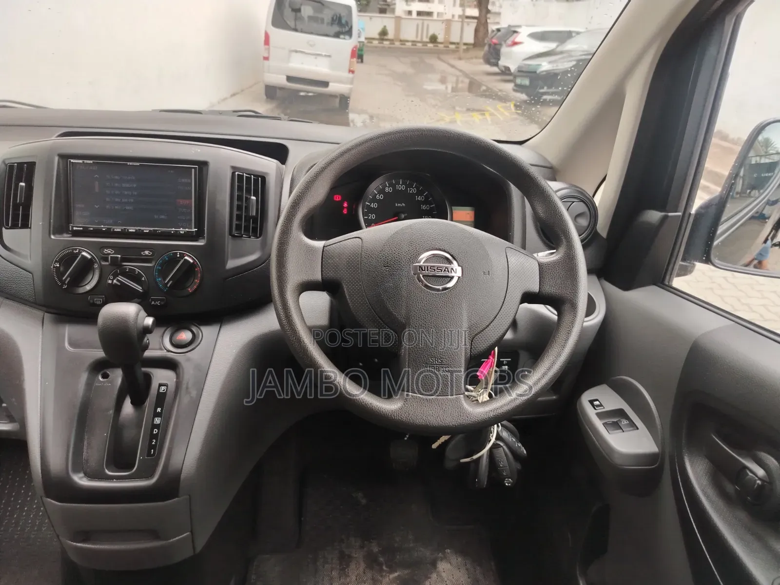 Nissan NV200 2021