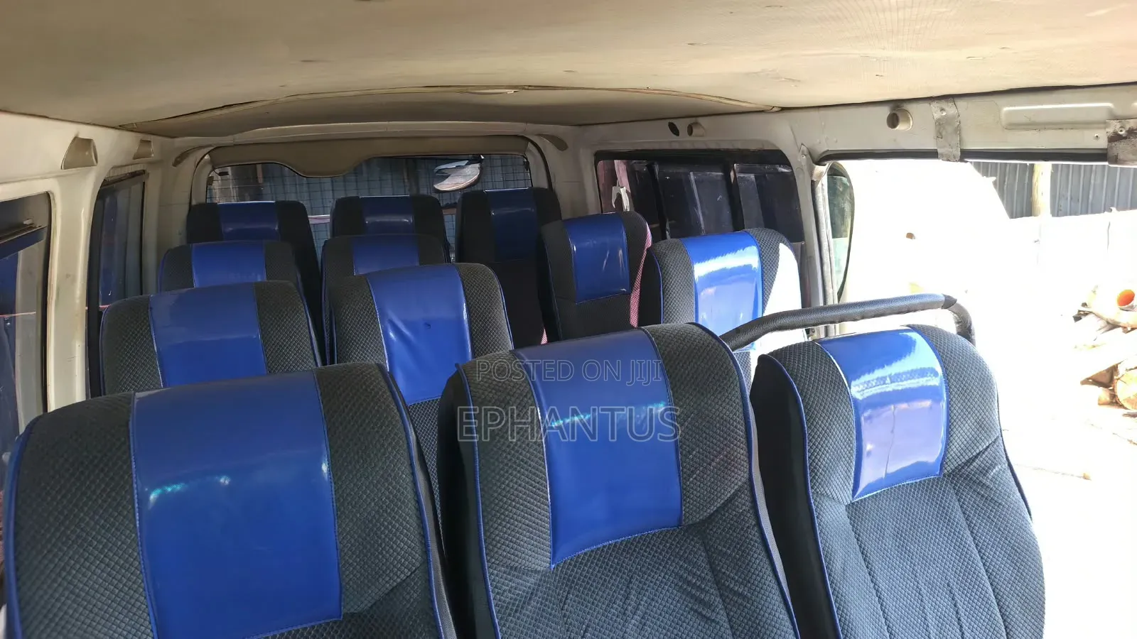 Toyota HiAce 2011 White