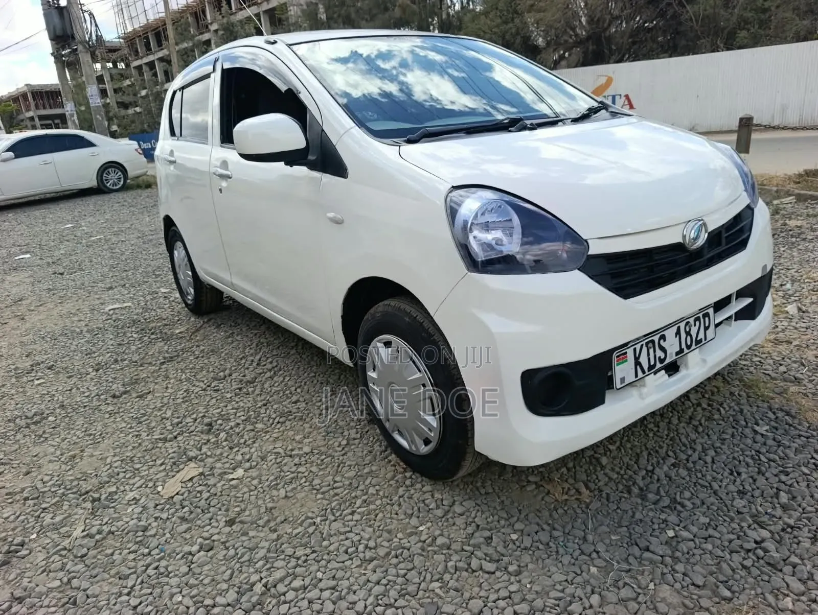 Daihatsu Mira 2017 White
