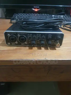Behringer U-Phoria UMC202HD