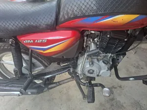 Bajaj Boxer 125 2023 Red