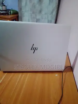 New Laptop HP EliteBook 830 G5 8GB Intel Core i5 SSD 256GB