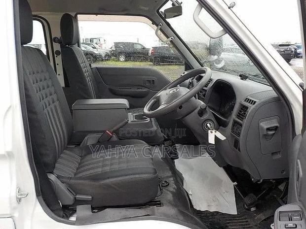 Mazda Bongo 2019 White - thumbnail 4