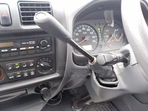Mazda Bongo 2019 White - thumbnail 6