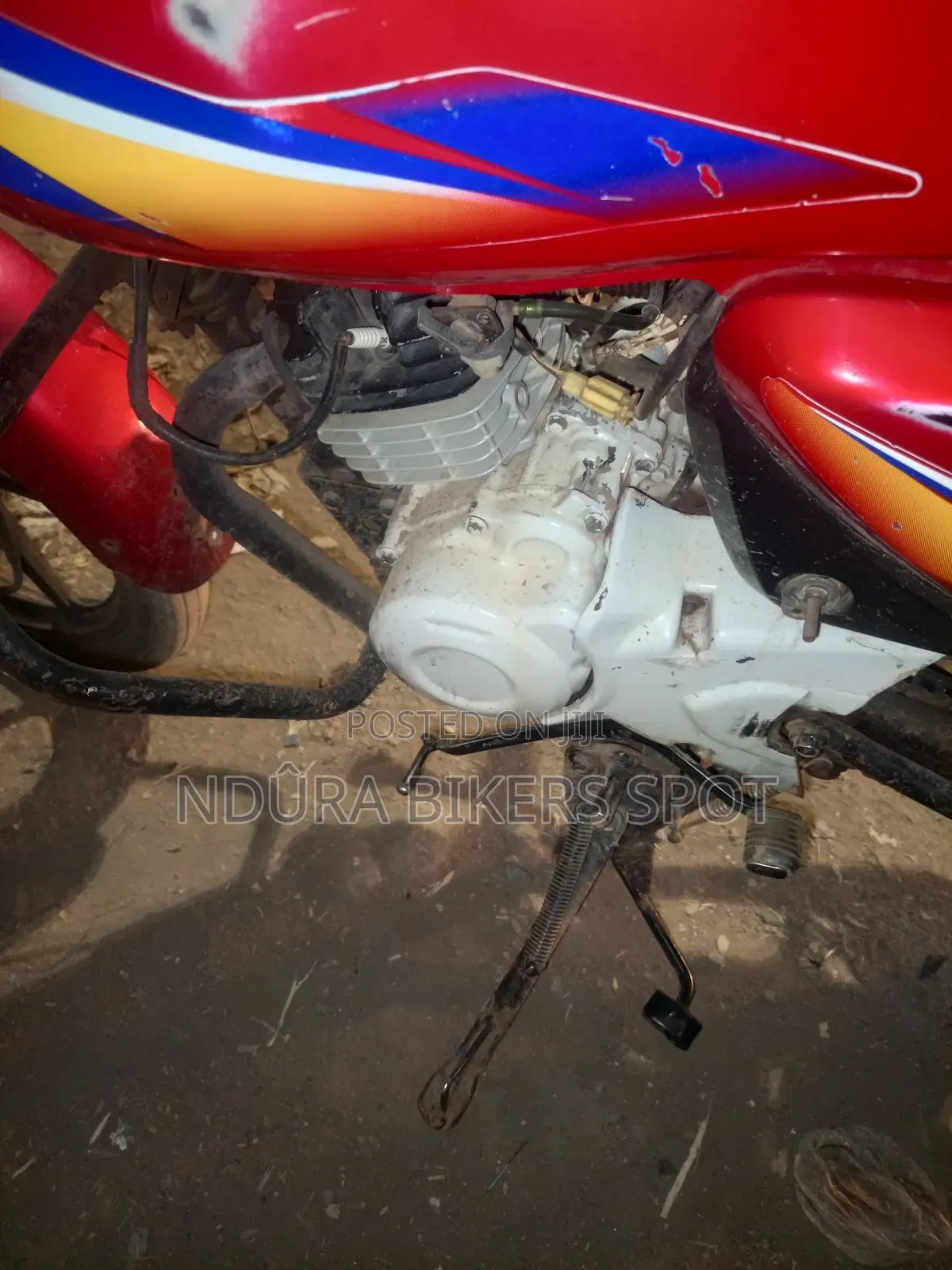 Bajaj Boxer 125 2023 Red