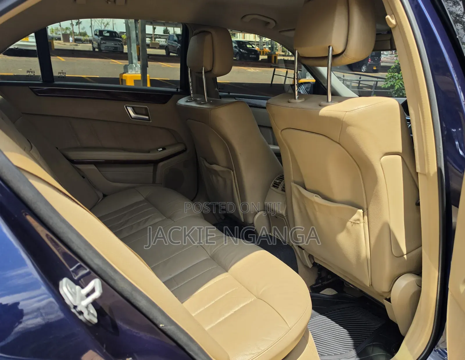 Mercedes-Benz E200 2012 Blue