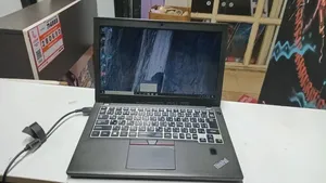 Laptop Lenovo ThinkPad X270 4GB Intel Core i3 HDD 1T