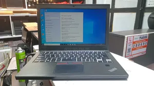 Laptop Lenovo ThinkPad X270 4GB Intel Core i3 HDD 1T