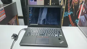 Laptop Lenovo ThinkPad X270 4GB Intel Core i3 HDD 1T