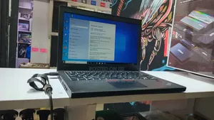 Laptop Lenovo ThinkPad X270 4GB Intel Core i3 HDD 1T