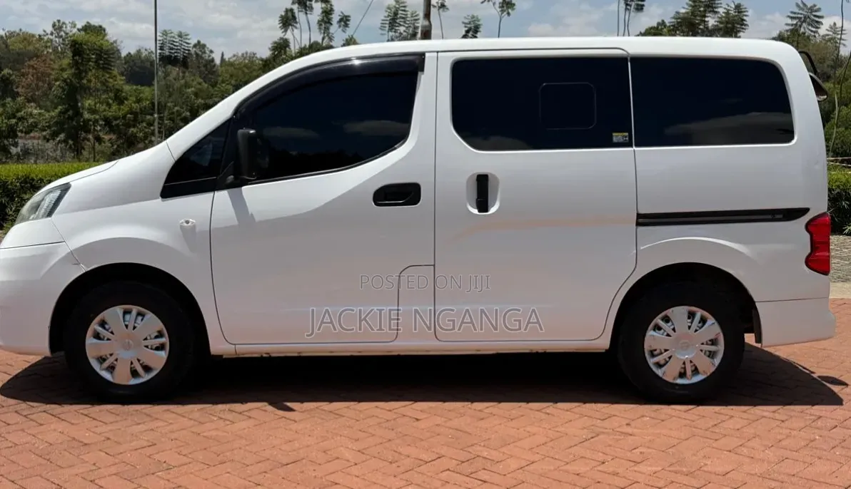 Nissan NV200 2018 White