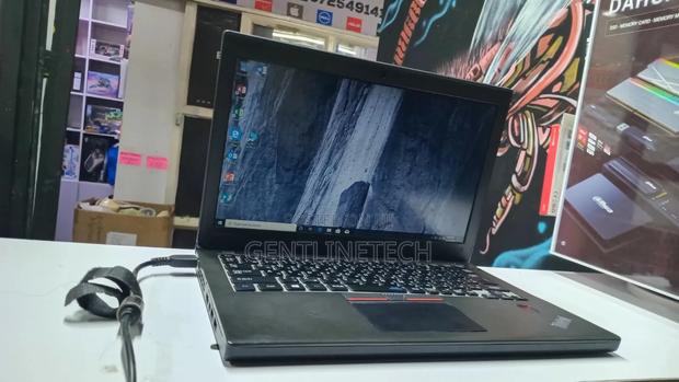 Laptop Lenovo ThinkPad X270 4GB Intel Core i3 HDD 1T