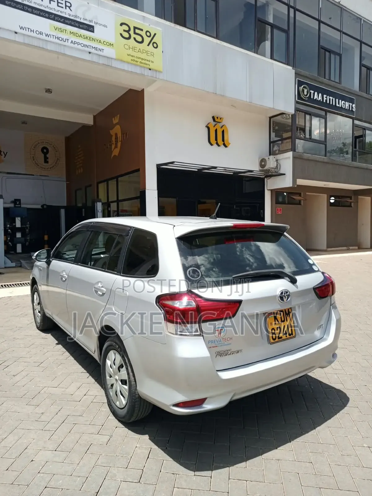 Toyota Corolla Fielder 2017 Silver