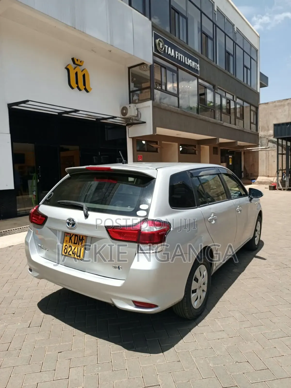 Toyota Corolla Fielder 2017 Silver