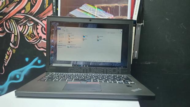 Laptop Lenovo ThinkPad X270 4GB Intel Core i3 HDD 1T