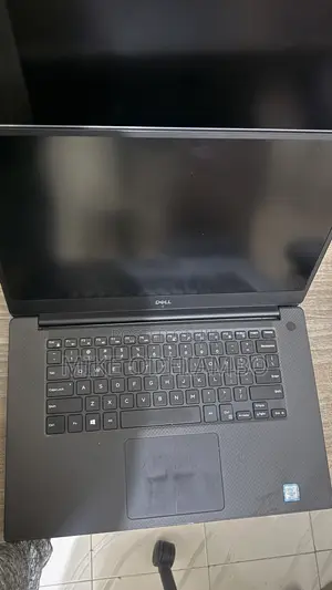New Laptop Dell Precision 5530 32GB Intel Core Ultra 7 SSD 256GB